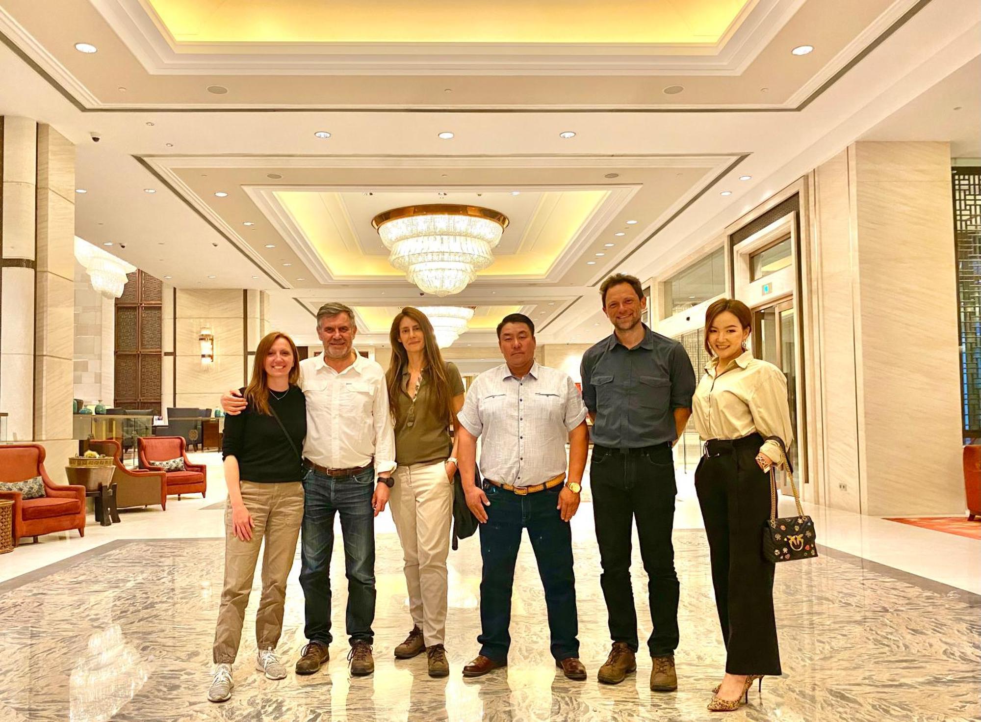 Gobi-Girl Hotel อูลานบาตอร์ ภายนอก รูปภาพ